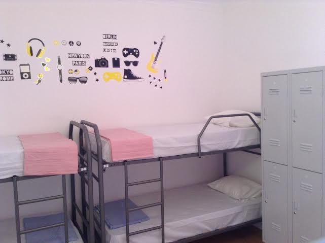 The Swallow Hostel Lisbon Room photo